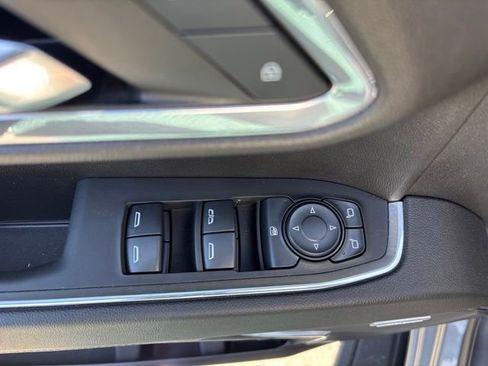 Used 2024 Chevrolet Silverado 1500 LT Trail Boss w/ Convenience Package II AWD/4WD image 12
