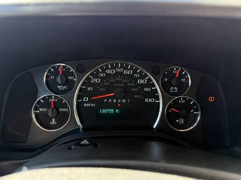 Used 2017 GMC Savana 2500 RWD image 34