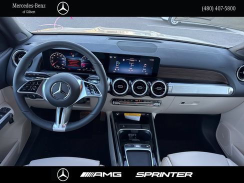 New 2026 Mercedes-Benz GLB 250 image 18