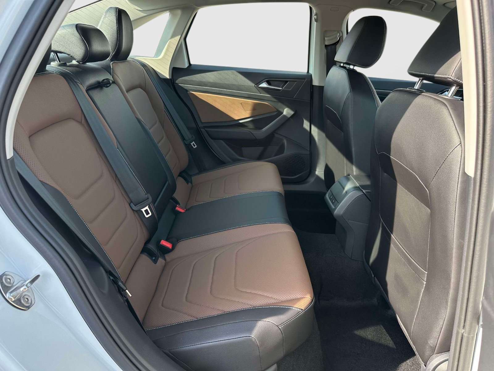 Certified 2026 Volkswagen Jetta SEL FWD image 11