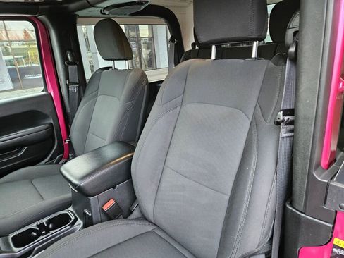 Used 2022 Jeep Wrangler Sport S image 13