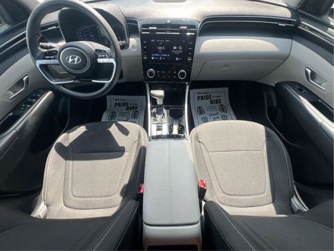 Used 2022 Hyundai Tucson SEL FWD image 2