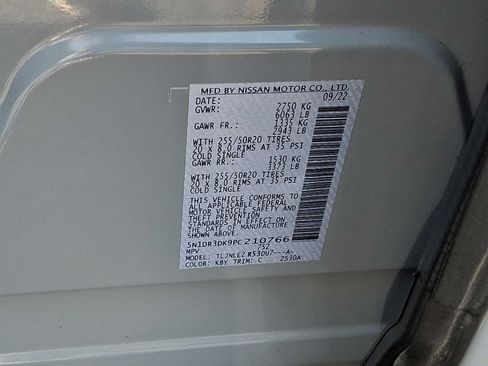 Used 2023 Nissan Pathfinder Platinum AWD/4WD image 28