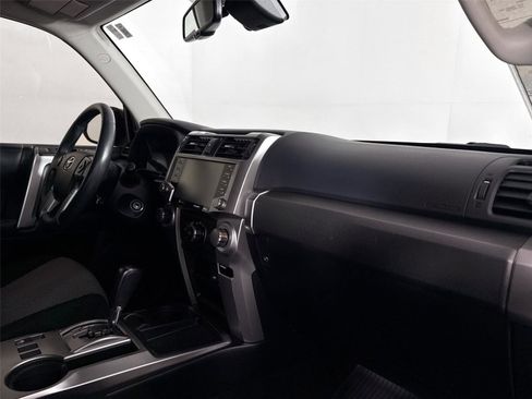 Used 2020 Toyota 4Runner SR5 image 58