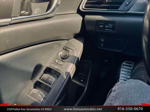 Used 2018 Honda Accord Sport image 22