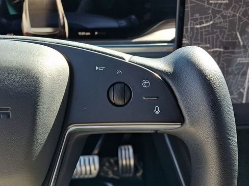 Used 2023 Tesla Model X image 25