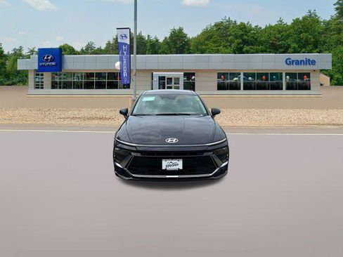 New 2026 Hyundai Sonata Limited FWD image 3