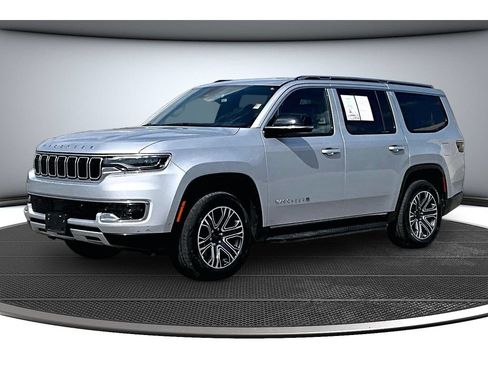 Used 2024 Jeep Wagoneer Series II AWD/4WD image 16