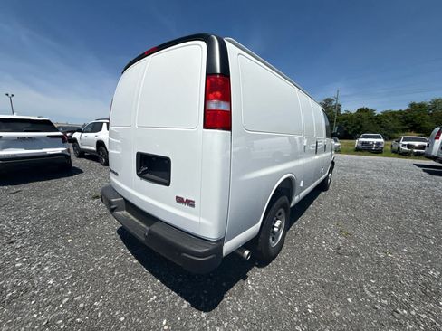 New 2026 GMC Savana 2500 w/ Driver Convenience Package RWD image 18