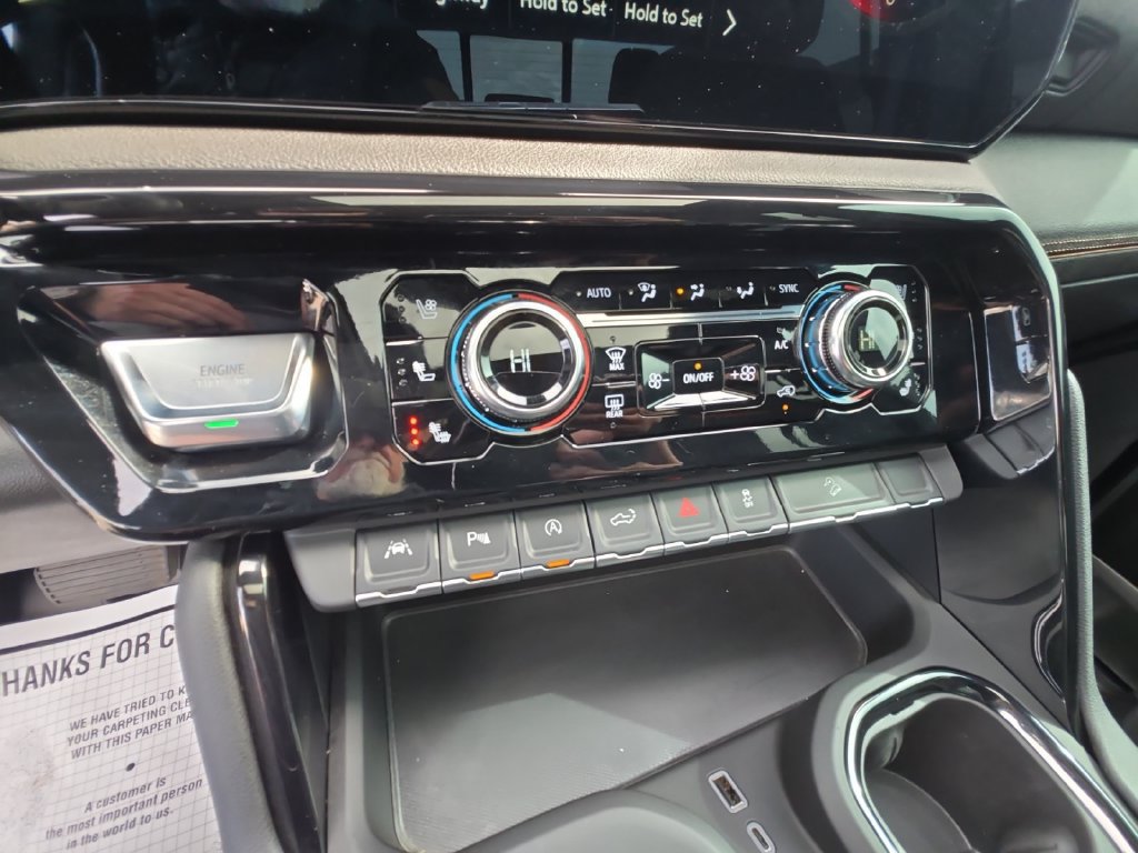 Certified 2025 GMC Sierra 1500 AT4 w/ AT4 Premium Package AWD/4WD image 23