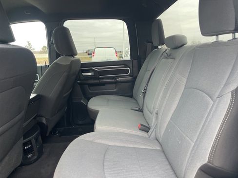 Used 2024 RAM 3500 Big Horn image 18