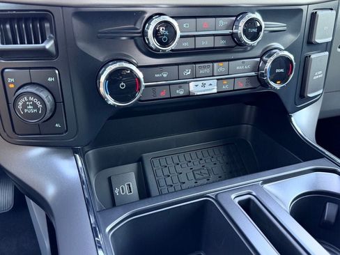 New 2026 Ford F150 XLT w/ Equipment Group 302A MID AWD/4WD image 27