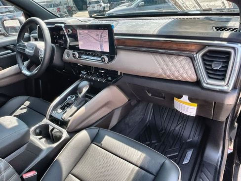 New 2026 GMC Canyon Denali w/ LPO, Denali Black Edition image 30