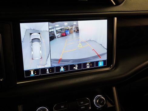 Used 2021 GMC Yukon XL Denali w/ Denali Premium Package AWD/4WD image 20