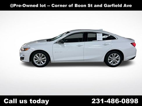 Used 2020 Chevrolet Malibu LT FWD image 2