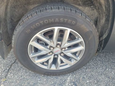 Used 2018 GMC Acadia SLE AWD/4WD image 14