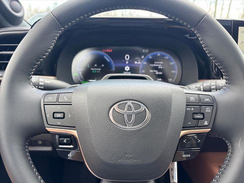 New 2026 Toyota Crown Signia AWD/4WD image 16
