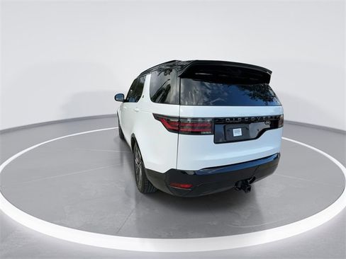 Used 2022 Land Rover Discovery S R-Dynamic image 6