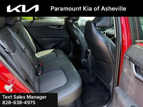 Certified 2025 Kia Niro EX FWD image 22