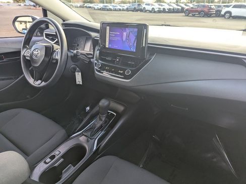 Used 2025 Toyota Corolla LE image 13