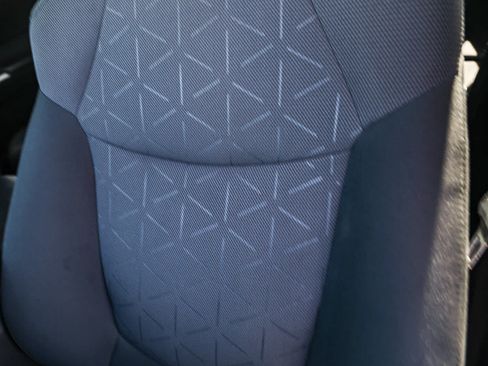 Certified 2021 Toyota RAV4 XLE w/ Carpet Mat Package (TMS) FWD image 25