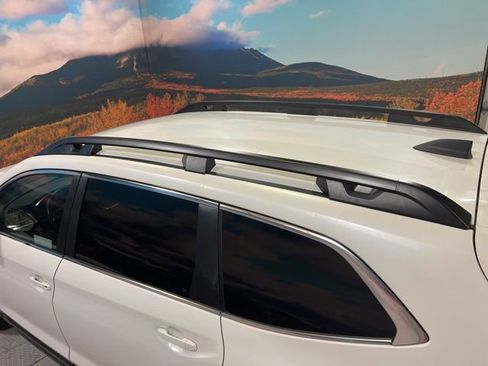 Used 2024 Subaru Ascent Premium w/ Convenience Package image 14