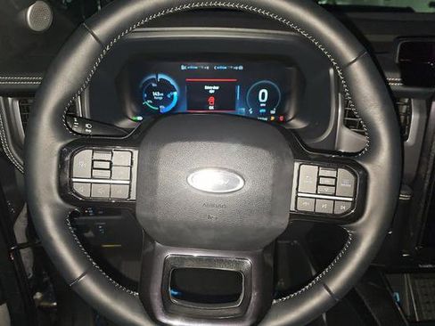 Used 2023 Ford F150 Lightning Platinum image 7