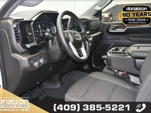 Used 2025 GMC Sierra 1500 SLE w/ X31 Off-Road Package AWD/4WD image 7