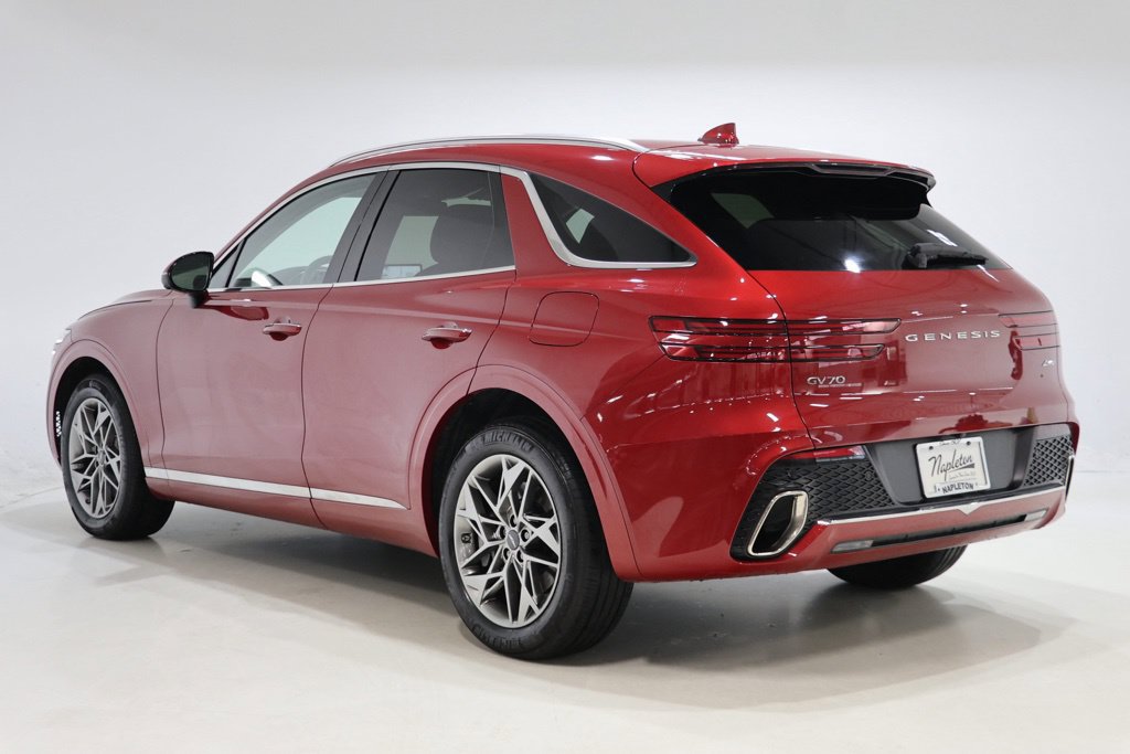Used 2024 Genesis GV70 2.5T w/ Advanced Package AWD/4WD image 5