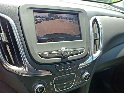 Certified 2024 Chevrolet Equinox LT AWD/4WD image 16