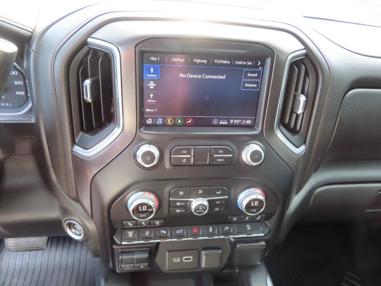 Used 2020 GMC Sierra 2500 AT4 w/ AT4 Premium Package AWD/4WD image 40