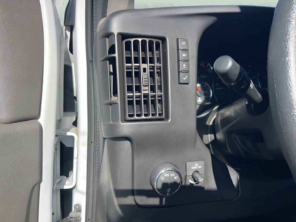 Used 2023 GMC Savana 2500 Extended w/ Driver Convenience Package RWD image 23