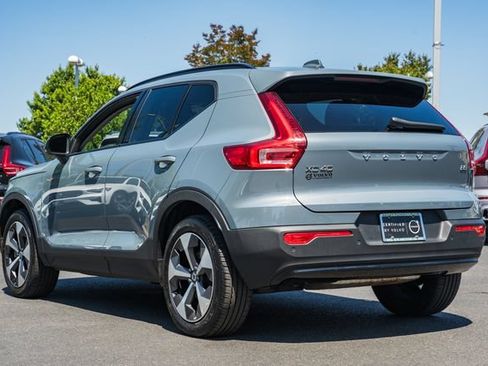 Certified 2023 Volvo XC40 B5 Plus w/ Climate Package AWD/4WD image 5
