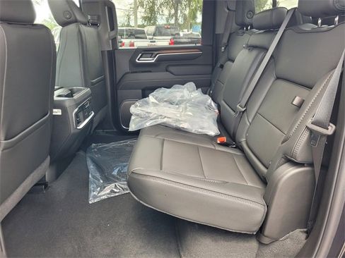 New 2025 GMC Sierra 2500 Denali w/ Denali Reserve Package image 8