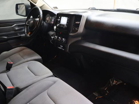 Used 2019 RAM 1500 Big Horn RWD image 10