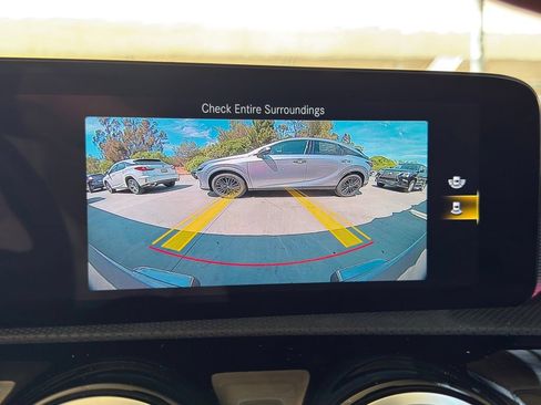 Used 2023 Mercedes-Benz CLA 250 image 14