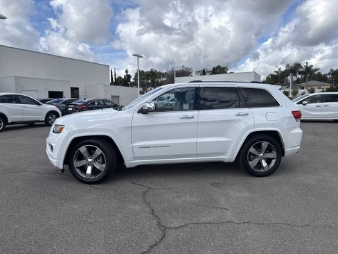 Used 2014 Jeep Grand Cherokee Overland w/ Advanced Technology Group image 2
