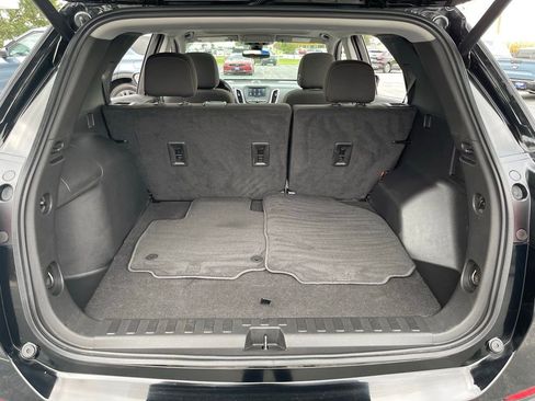 Used 2023 Chevrolet Equinox LT image 20