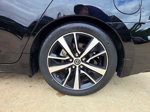 Used 2021 Nissan Maxima 3.5 SV w/ Floor Mat Group image 11