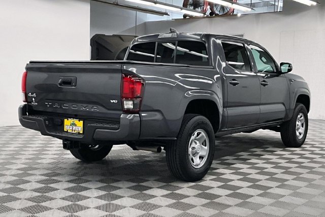 Used 2023 Toyota Tacoma SR AWD/4WD image 13