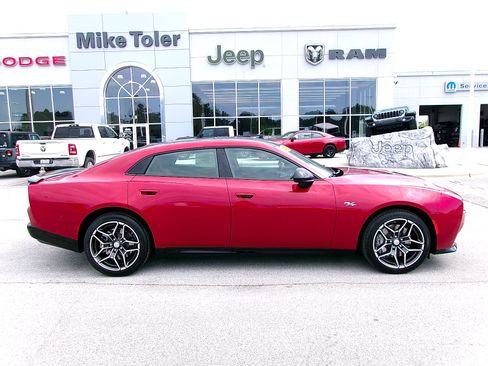 New 2026 Dodge Charger R/T AWD/4WD image 5
