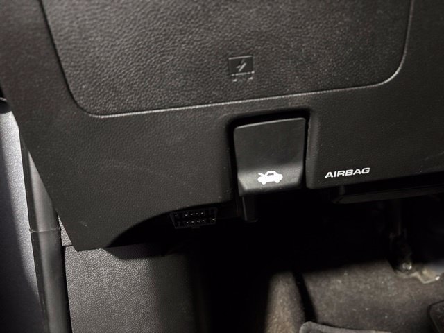 Used 2021 Chevrolet TrailBlazer RS w/ Sun and Liftgate Package FWD image 29