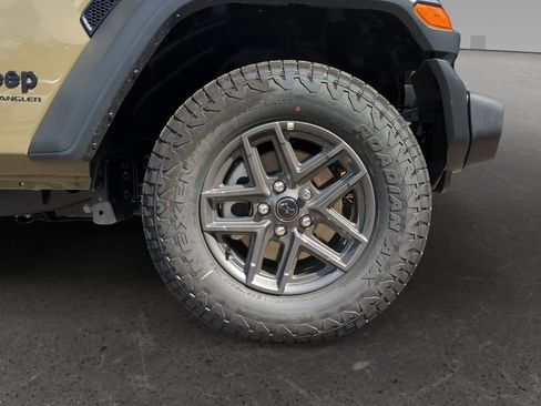 New 2025 Jeep Wrangler Sport S image 24