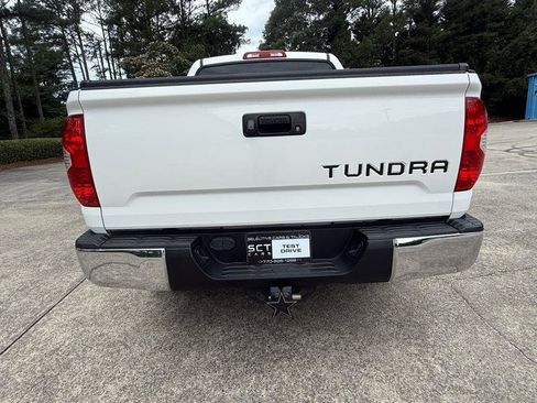 Used 2017 Toyota Tundra SR5 w/ SR5 Upgrade Package RWD image 16