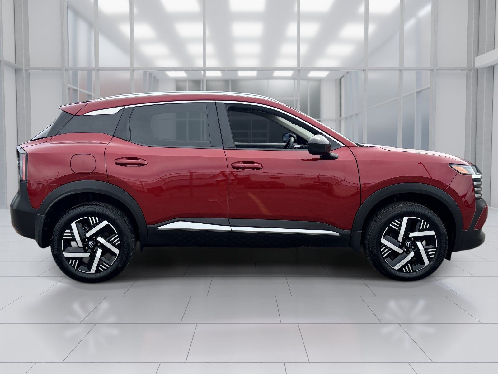 Used 2026 Nissan Kicks SV FWD image 7