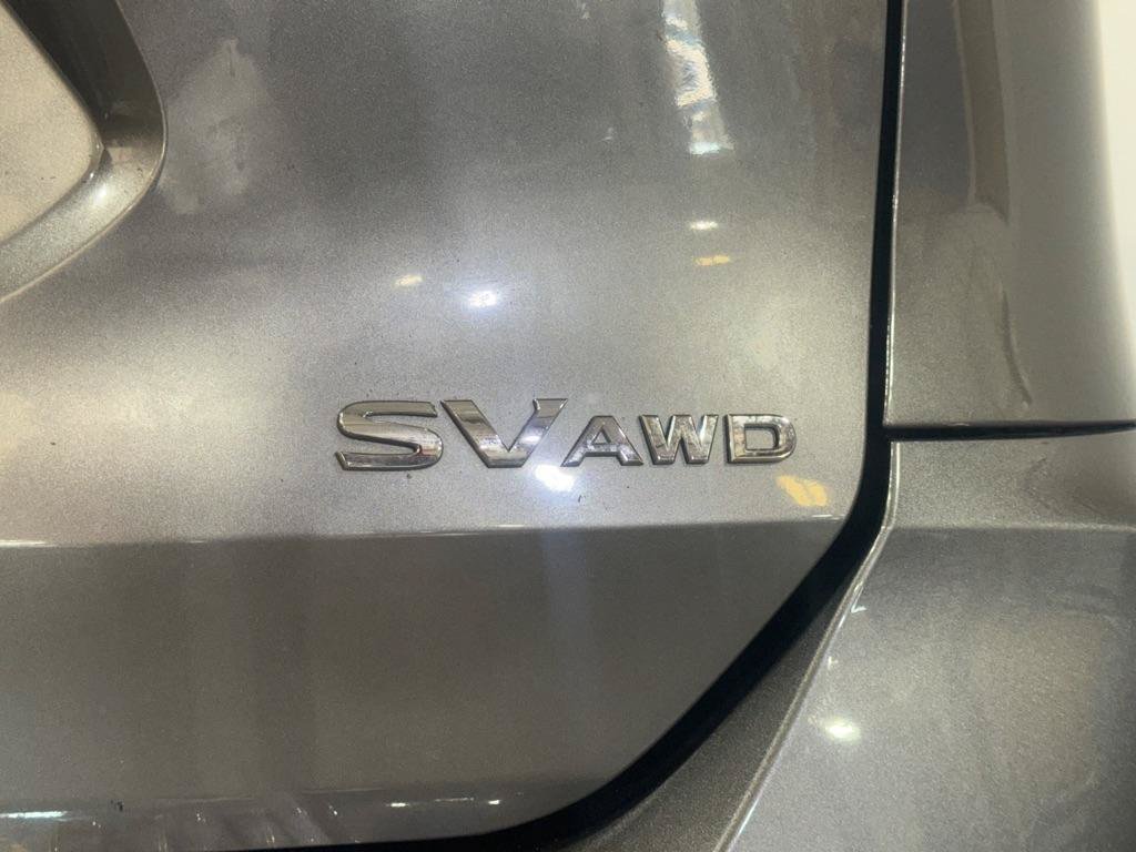 Used 2017 Nissan Rogue SV AWD/4WD image 37