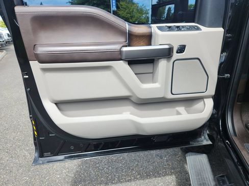 Used 2018 Ford F350 Limited AWD/4WD image 13