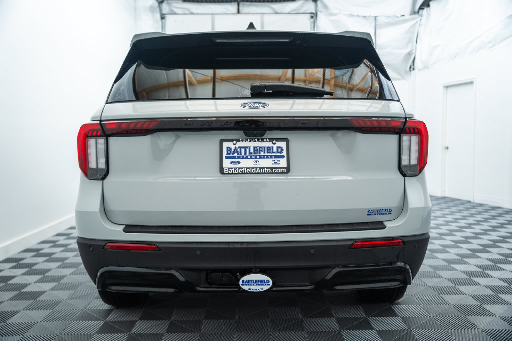 New 2027 Ford Explorer ST-Line AWD/4WD image 6