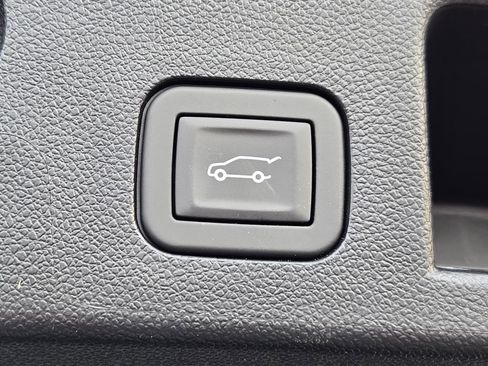 New 2026 GMC Terrain Denali image 9