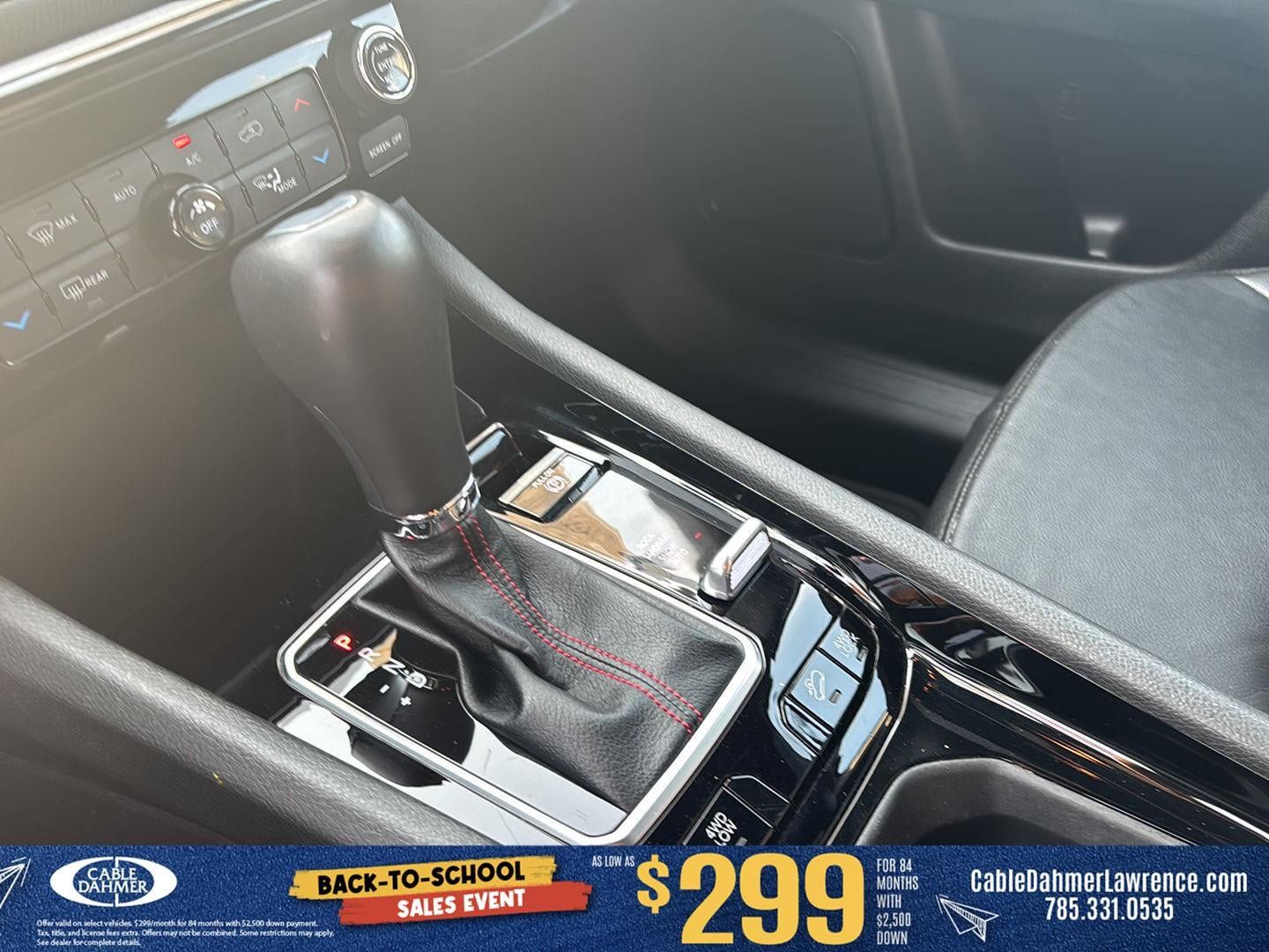 Used 2025 Jeep Compass Trailhawk AWD/4WD image 19